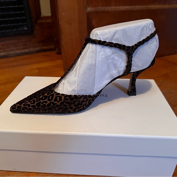 Tuckernuck Brown Leopard Print Heels - Picture 1 of 4
